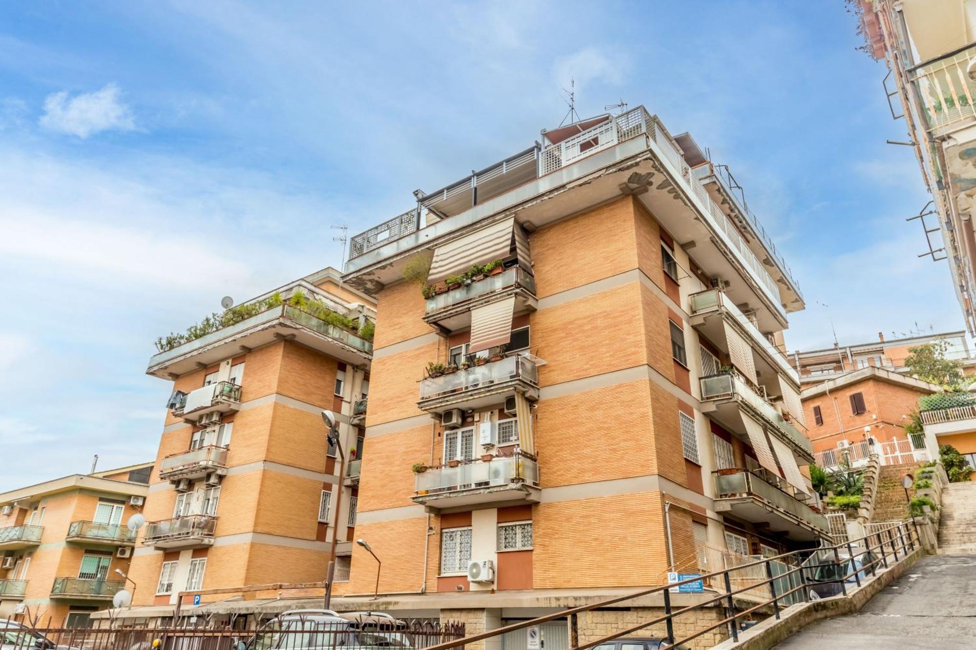 White Living R-Home Rome Extérieur photo
